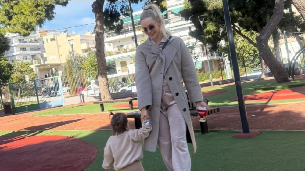 Βίκυ Κάβουρα: «Η κόρη μου είναι 20 μηνών και είναι κολλημένη με τον Άγιο Παΐσιο» [βίντεο]